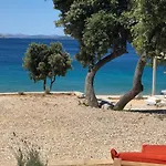 Buqez Eco - Beachfront 20 & House 42 Drage