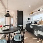 Buqez Eco - Beachfront 20 & House 42 Vakantiehuis *