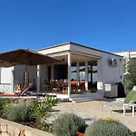 Vakantiehuis Buqez Eco - Beachfront 20 & House 42 *