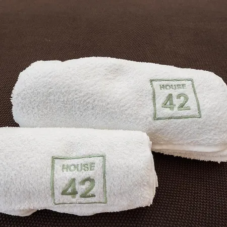 Buqez Eco - Beachfront 20 & House 42 Ferienhaus Drage