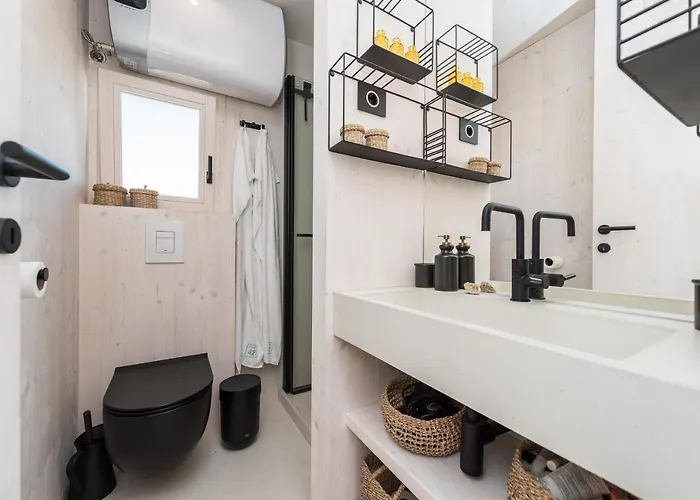 Buqez Eco - Beachfront 20 & House 42 Hébergement de vacances *