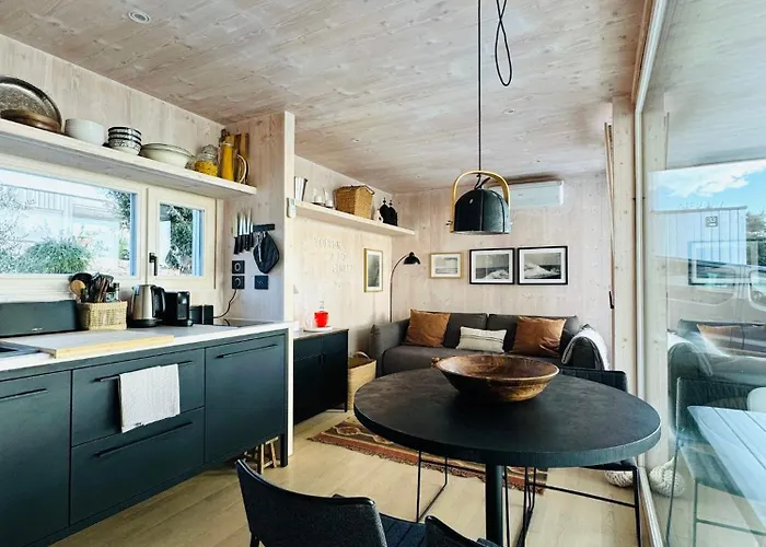 Hébergement de vacances Buqez Eco - Beachfront 20 & House 42 *