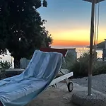 Buqez Eco - Beachfront 20 & House 42