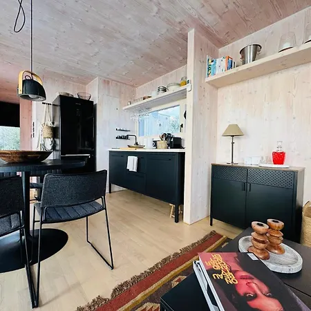 Buqez Eco - Beachfront 20 & House 42 * Drage