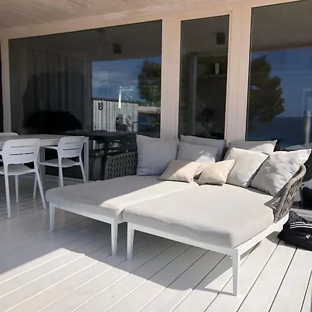 Buqez Eco - Beachfront 20 & House 42 Tatil Evi *