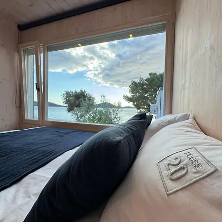 Tatil Evi Buqez Eco - Beachfront 20 & House 42 *