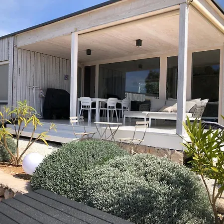 Buqez Eco - Beachfront 20 & House 42 Dom wakacyjny