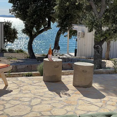 Buqez Eco - Beachfront 20 & House 42 Hébergement de vacances