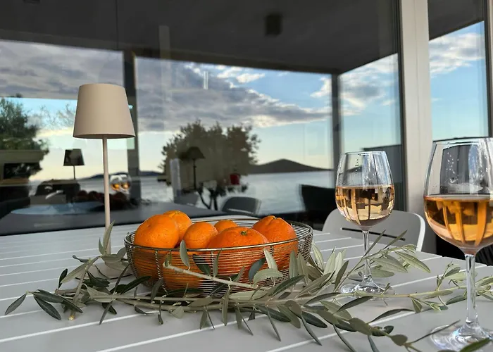 Дом отдыха Buqez Eco - Beachfront 20 & House 42